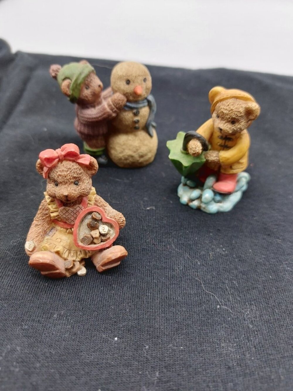 THT Tender Heart Treasures Mini Bear Figurines 1 7/8” Lot of 3 Bears 1995